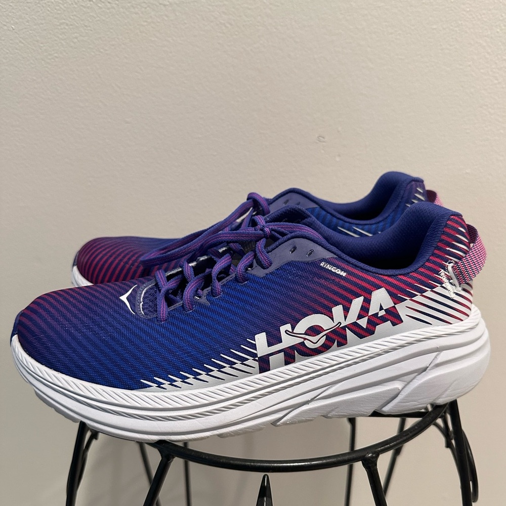 HOKA - Rincon 2 - Women’s Road Running Shoe - Size 9.5 - barely worn